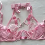 Fancy 4-Piece Lace Lingerie Set - Sensual Halter Bra & Thongs photo review